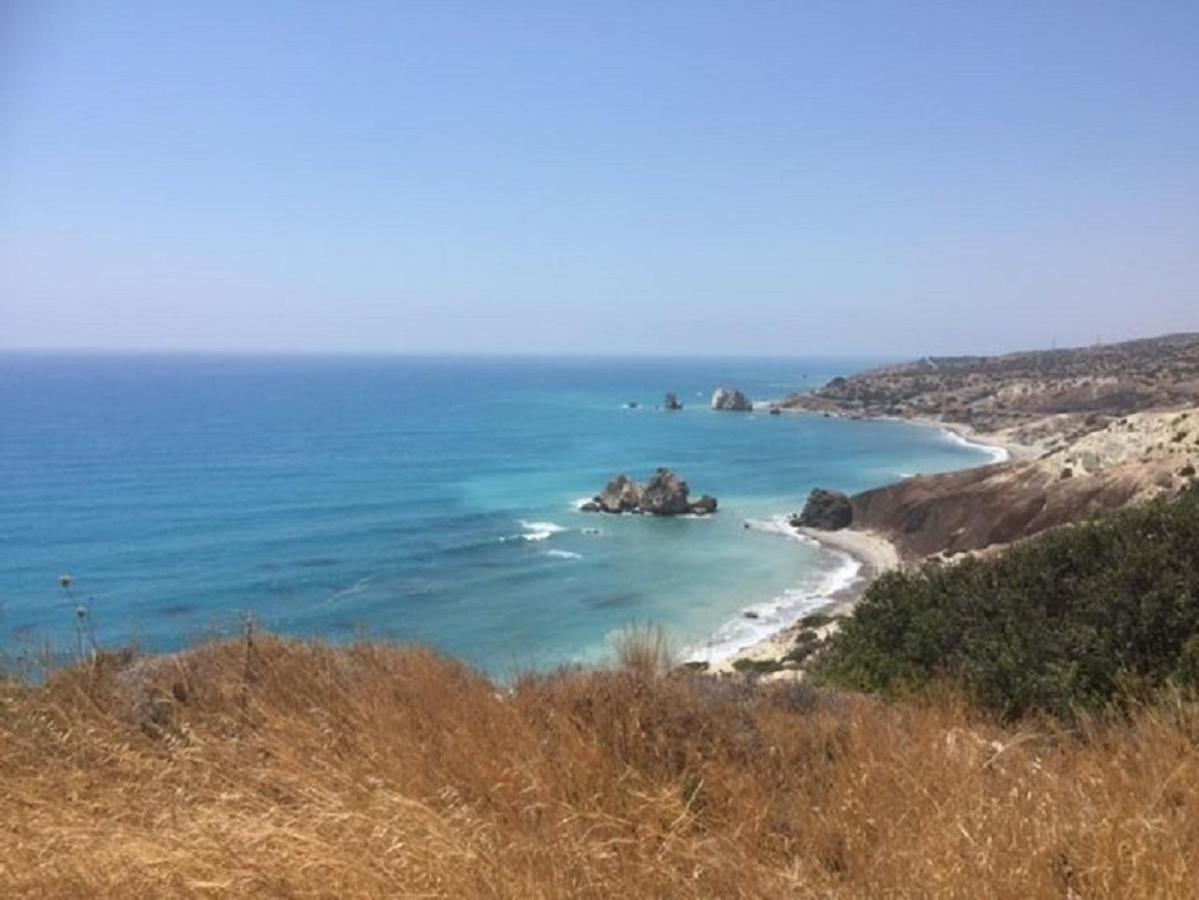 Pleasantly Furnished Apartment B201 With Large Terrace, Wi-Fi & Android Tv Peyia Exterior foto